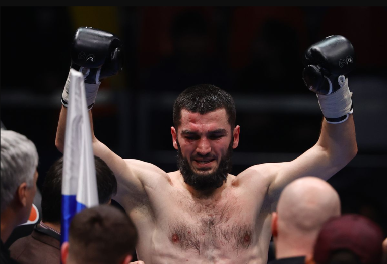 Artur Beterbiev vs Dmitry Bivol